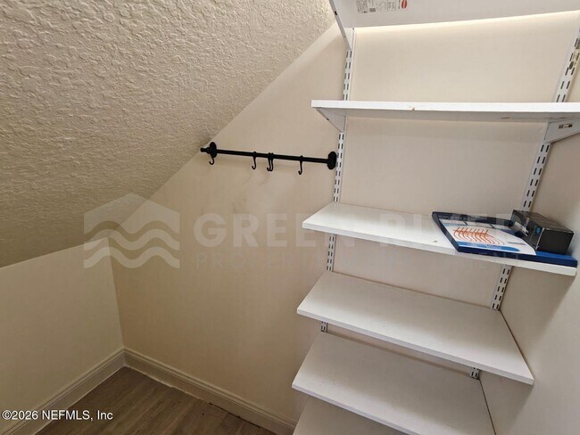 Building Photo - 3107 Zeyno Dr