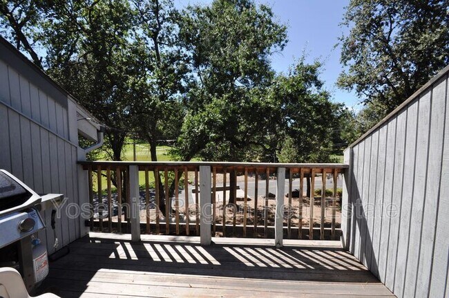 Building Photo - 12691 Junipero Serra Way
