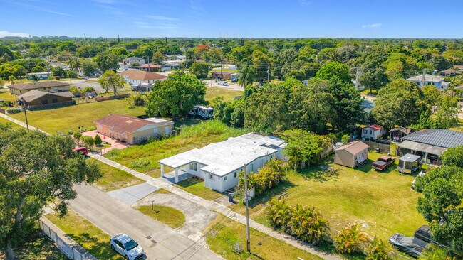 Building Photo - 10235 SW 177th St