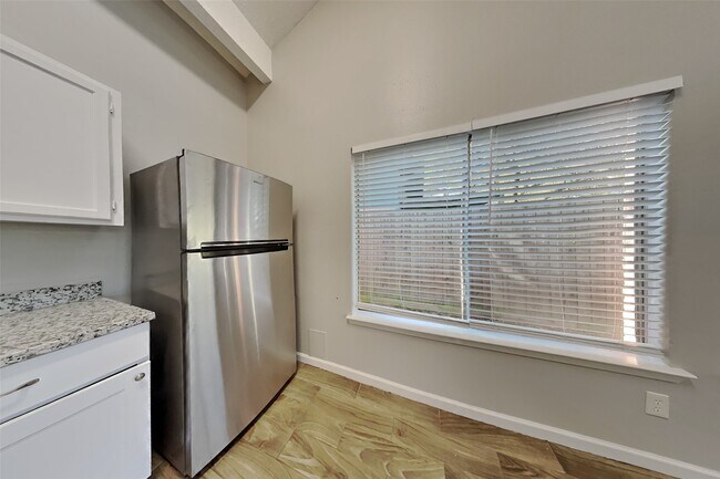 Building Photo - 2203 Wheathall Camp Ln