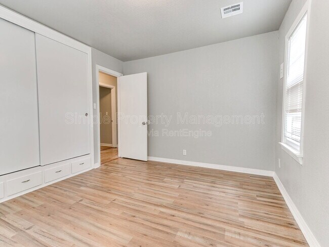 Building Photo - 3145 NW 47th St