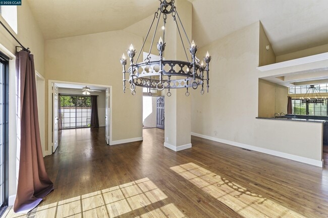 Building Photo - 51 Deer Meadow Ln