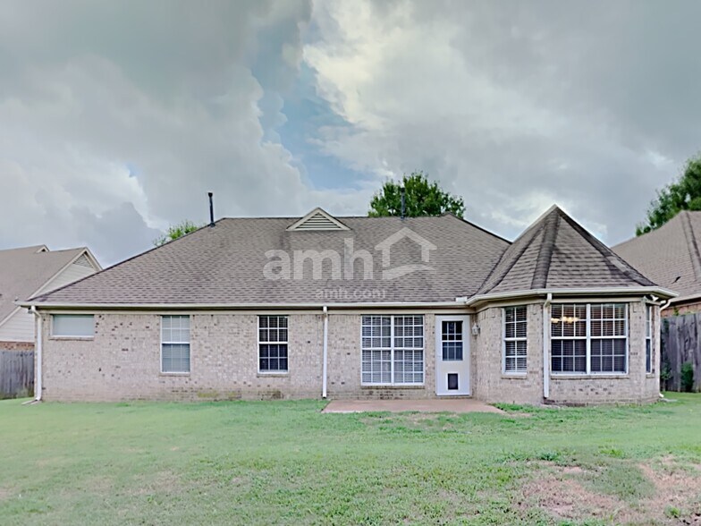 Building Photo - 410 Vaiden Ridge Dr N