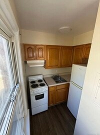 Building Photo - 52 McKinley Ave