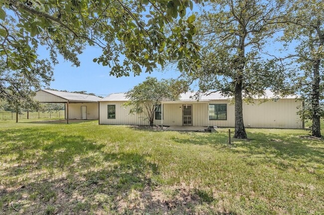 Building Photo - 1194 Private Rd 1311