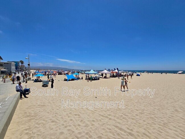 Building Photo - 320 Hermosa Ave