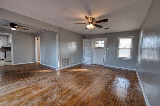 Building Photo - 2469 NW 36th Terrace