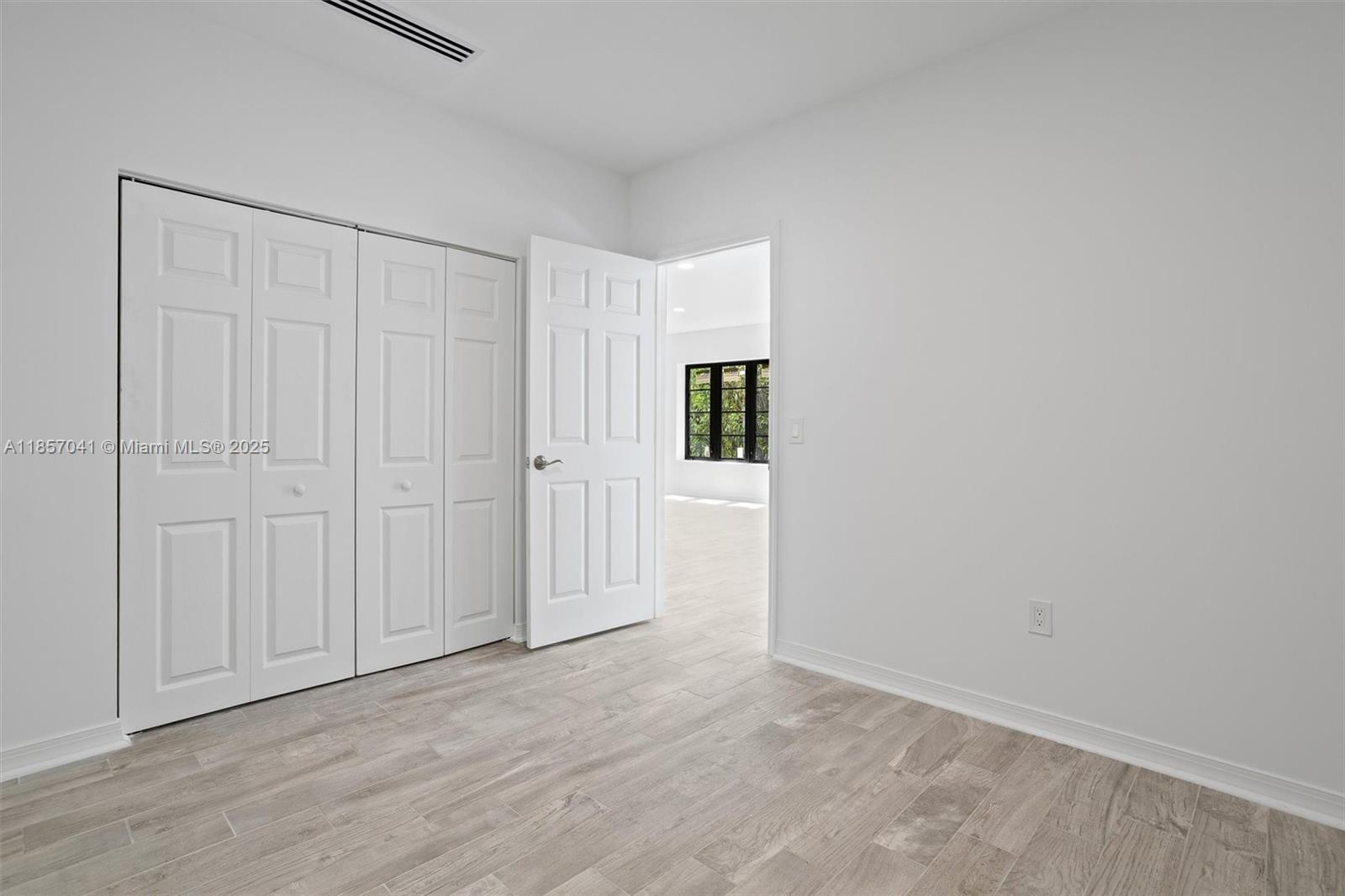 Building Photo - 434 Aragon Ave