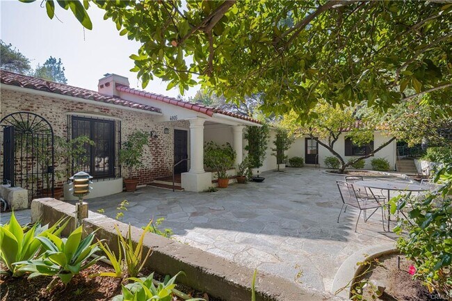 Building Photo - 4805 Alta Canyada Rd