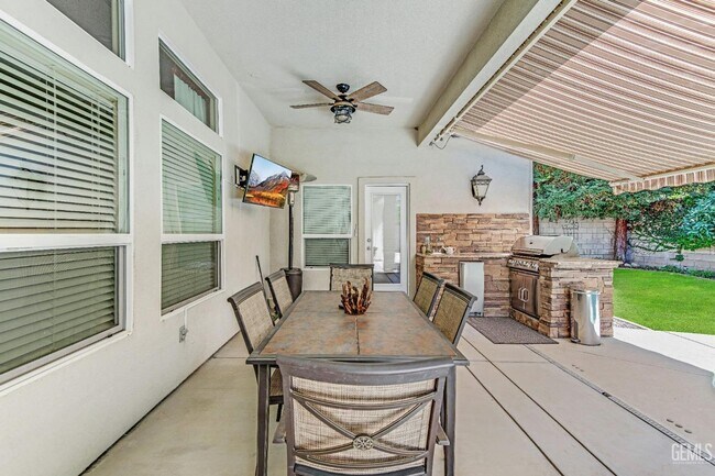 Building Photo - Brighton Estates Luxury 4-Bedroom Home with Pool, Office, Outdoor Kitchen & Paid Solar – Saves Ov...