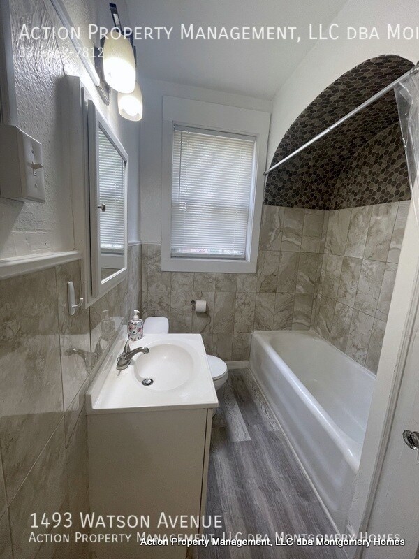 Building Photo - 1493 Watson St