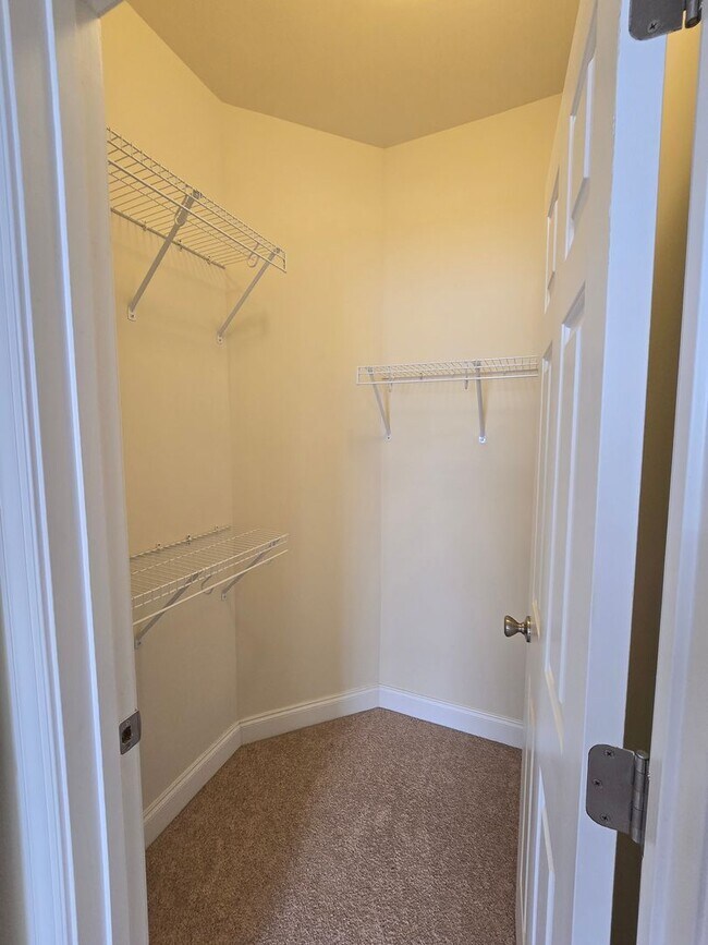 Building Photo - NEW LISTING in Cary NC!!