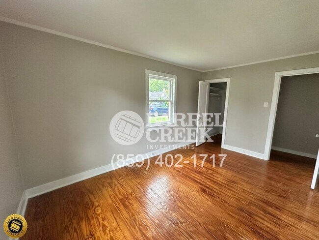 Building Photo - 426-428 Smith