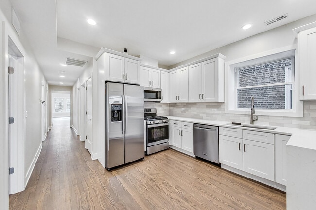 Building Photo - 6527 N Newgard Ave