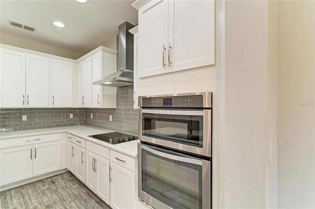 Building Photo - 11607 Brookside Dr