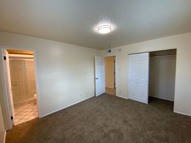 Building Photo - 4 Bedroom Single Story Home Available Near Tramway Blvd NE & Lomas Blvd NE!