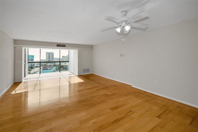 Building Photo - 800 S Gulfview Blvd