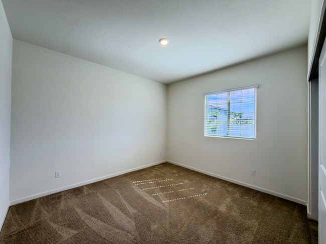 Building Photo - 2048 Ballet Way