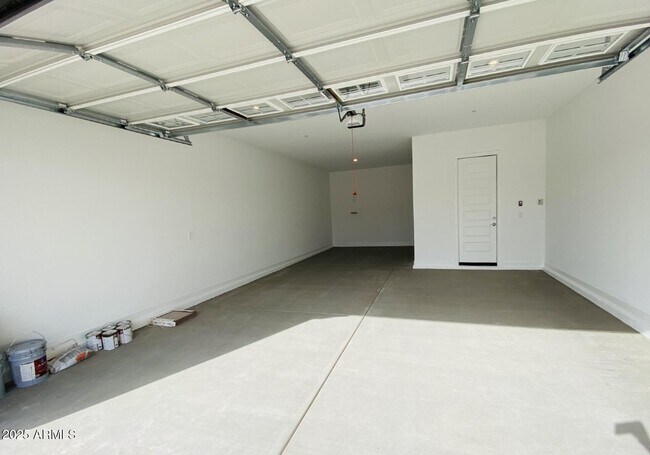 Building Photo - 12534 W Calle De Baca