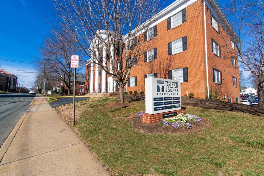 Tarleton Square 701 E High St Charlottesville VA 22902 Apartment Finder