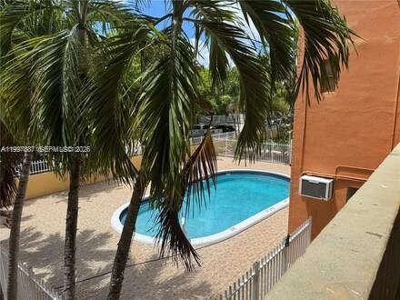 Building Photo - 1821 NE 168th St