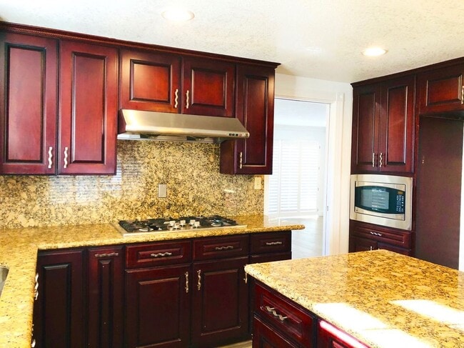 Building Photo - 205 Via Montego