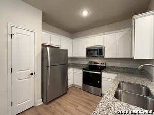 Building Photo - 2515 Lynwood Bnd