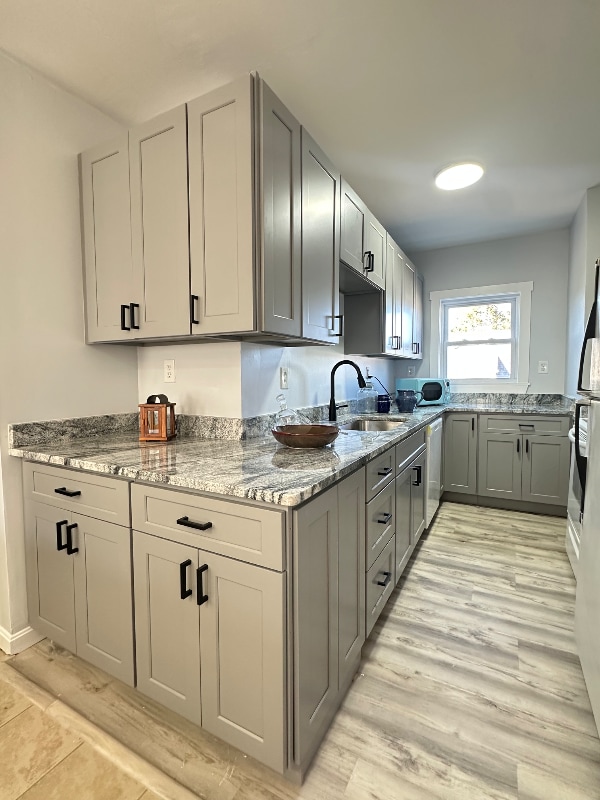 Building Photo - 22 Stoughton Ave