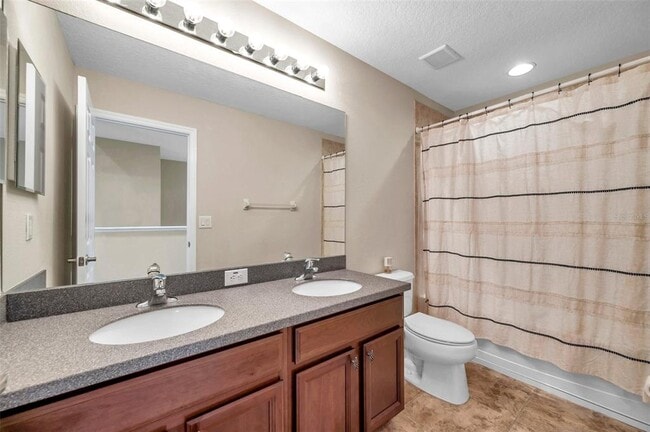 Building Photo - 11144 Oyster Bay Cir