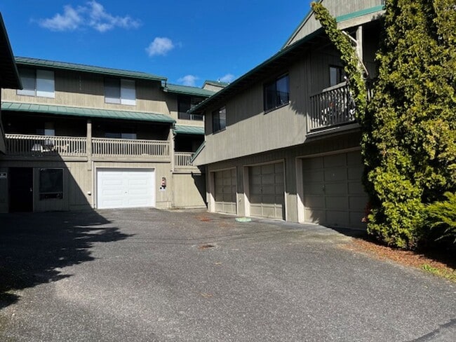 Building Photo - 2111 Knox Ave