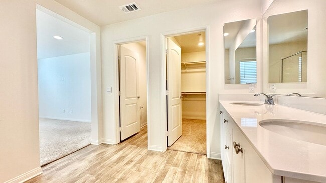 Building Photo - Beautiful Newer Construction Two-Story Home in Bonsall, Minutes to Everything!