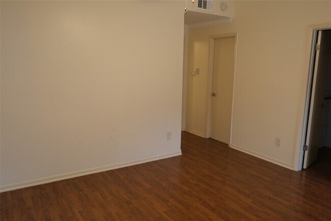 Building Photo - 2001 Bering Dr