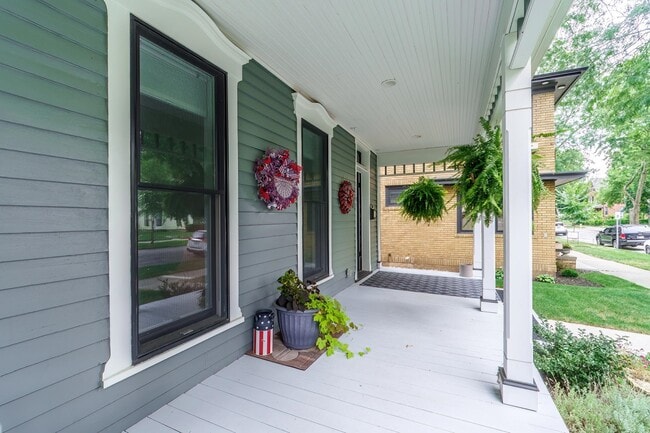 Building Photo - 1020 W Wayne St