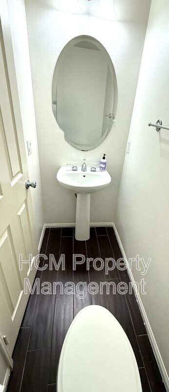 Building Photo - 74 Chantilly