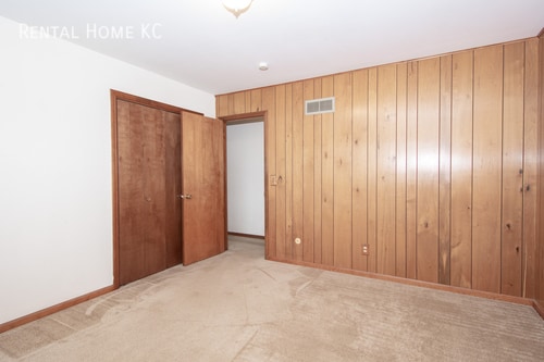 Building Photo - 23250 W 75th St