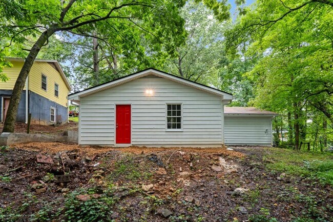 Building Photo - 3124 Shirley Dr