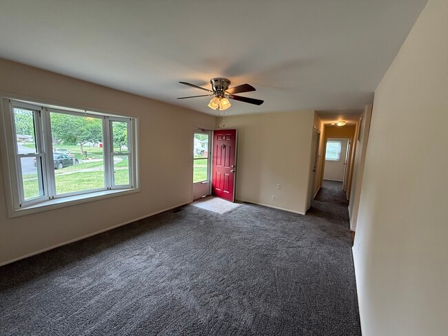 Building Photo - 3105 Blair Dr
