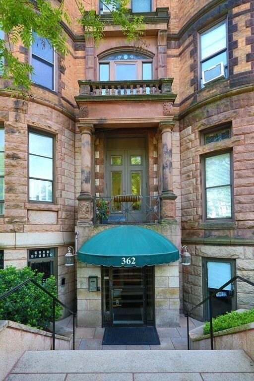Building Photo - 355 Commonwealth Ave