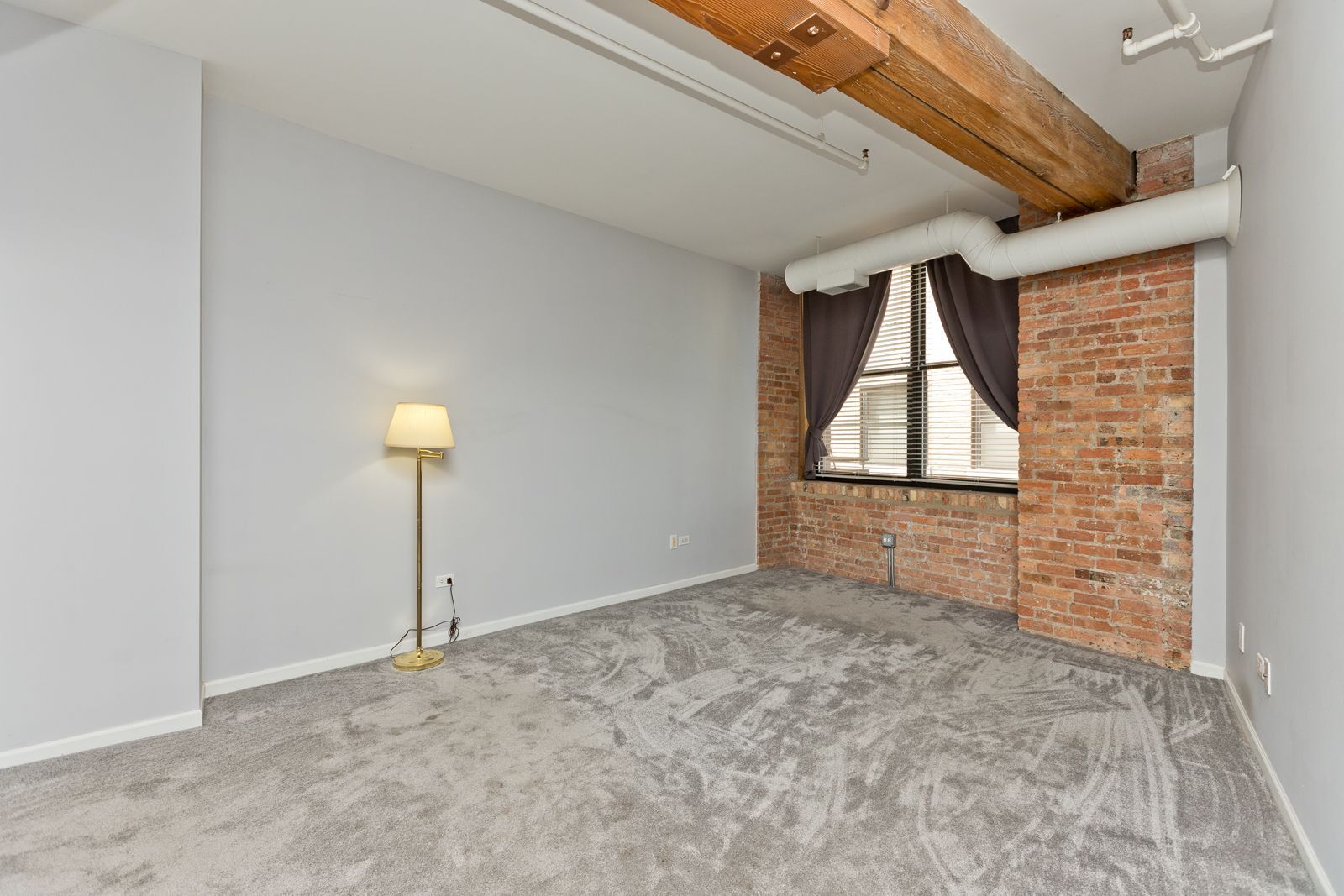Building Photo - 520 W Huron St