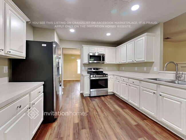 Building Photo - 1042 Ridgecrest Dr