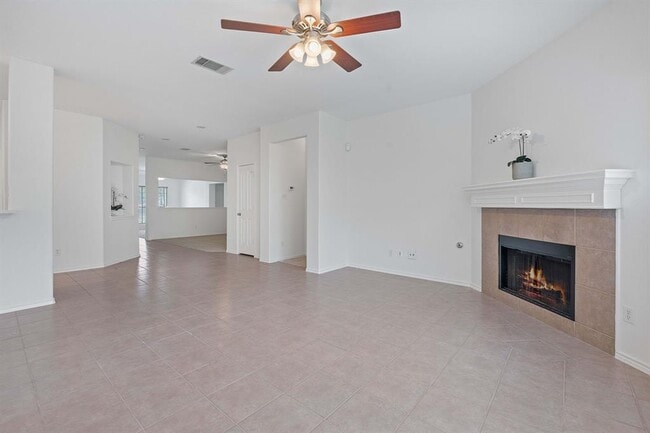 Building Photo - 909 Saba Cove