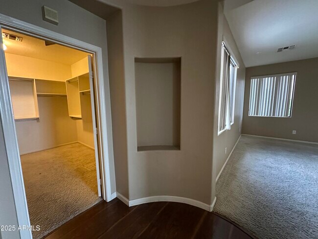 Building Photo - 12534 W Solano Dr