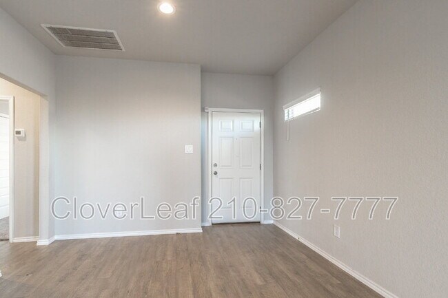 Building Photo - 3022 Del Mar Way