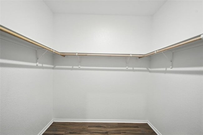 Building Photo - 1126 Cattail Ln