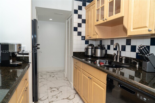 Building Photo - 854 NW 87th Ave
