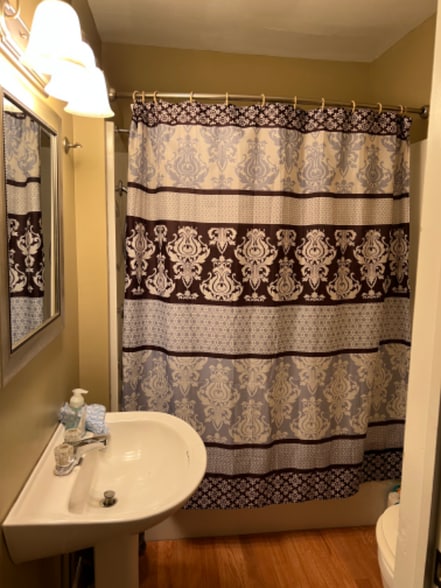 Building Photo - 225 N Park Dr