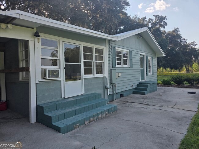 Building Photo - 807 Pound Rd