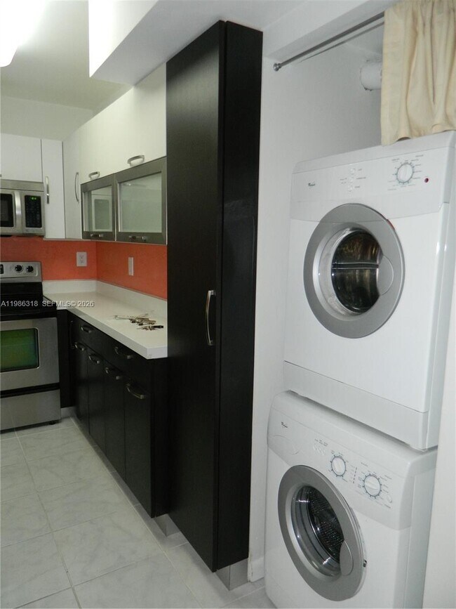 Building Photo - 8261 NW 8th St