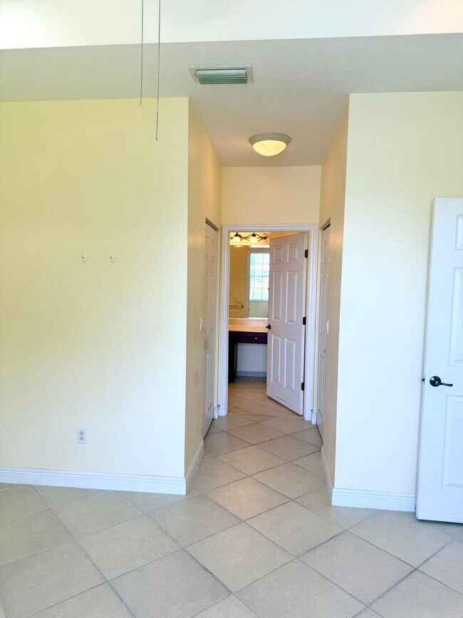 Building Photo - 168 Coconut Key Ln