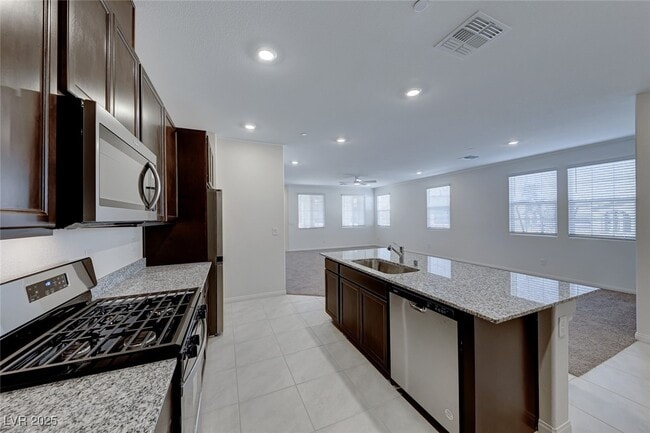 Building Photo - 2806 Alfena Pl